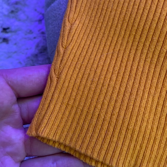 4/30 bundle Revamped Summer Orange Croptop ❣️ - Picture 5 of 11